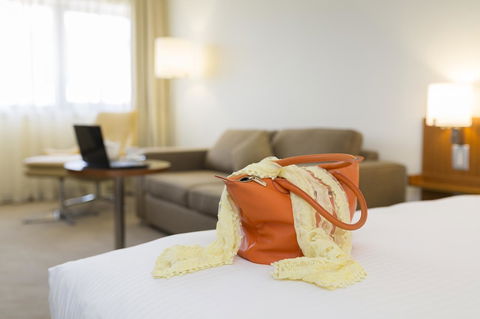 Novotel Canberra - Holiday Adelaide 32