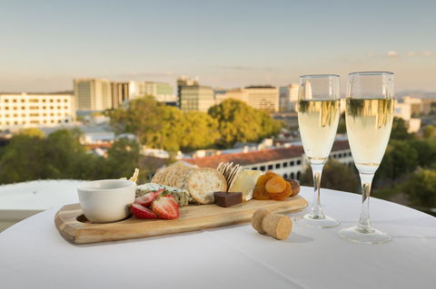 Novotel Canberra - Holiday Adelaide 39