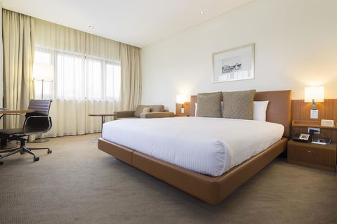 Novotel Canberra - Holiday Adelaide 24