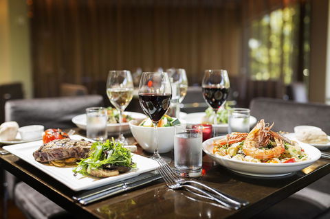 Novotel Canberra - Holiday Adelaide 37