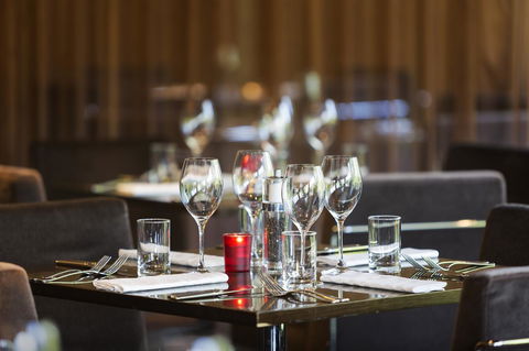 Novotel Canberra - Holiday Adelaide 44