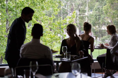 Novotel Canberra - Holiday Adelaide 5