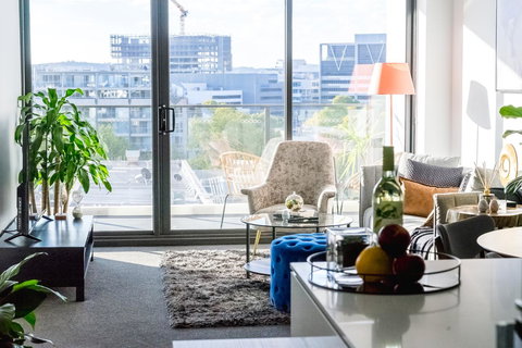 Highgate Executive Apartment City Walk Canberra - Holiday Adelaide 14