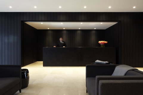 Burbury Hotel - Holiday Adelaide 1