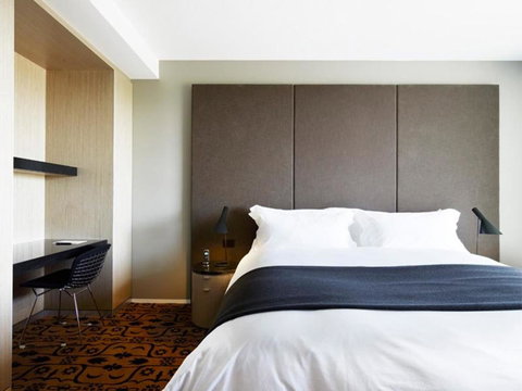 Burbury Hotel - Holiday Adelaide 5