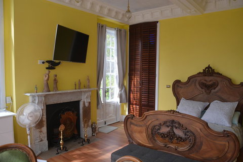 Garden Room - Holiday Adelaide 1