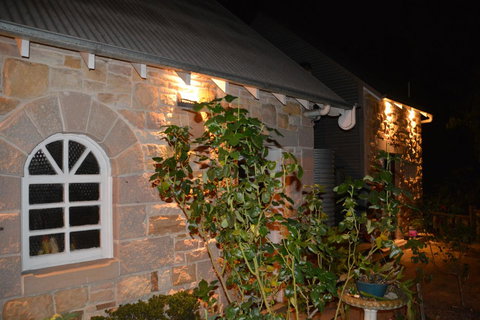 Garden Room - Holiday Adelaide 9