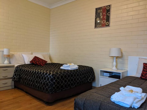 Bondi Motel - Holiday Adelaide 2