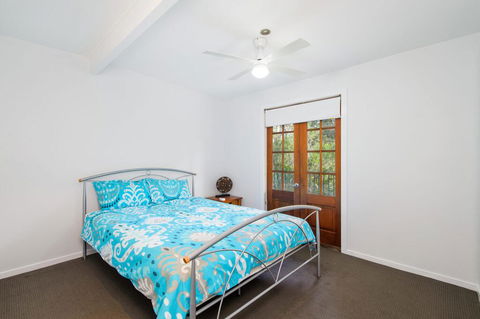 BONNY BEACH HOUSE - Holiday Accomodation With Pool - Holiday Adelaide 1