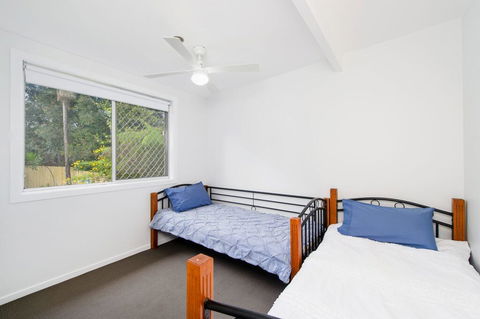 BONNY BEACH HOUSE - Holiday Accomodation With Pool - Holiday Adelaide 3