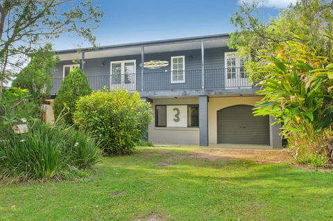 BONNY BEACH HOUSE - Holiday Accomodation With Pool - Holiday Adelaide 0