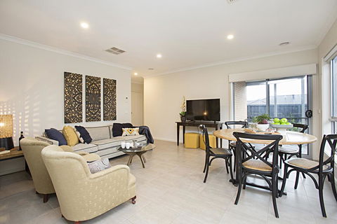 BOUTIQUE STAYS - Gumflower - Holiday Adelaide 1