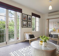 Boutique Stays - Wellington Mews Apartment in East Melbourne - Holiday Adelaide