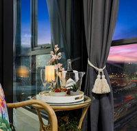 Braddon Penthouse Top Location Netflix WiFi Views - Holiday Adelaide