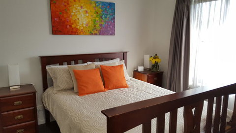 Brightwater Room For Rent On The Sunshine Coast - Holiday Adelaide 3