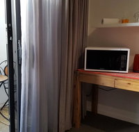 Brightwater Room for Rent on the Sunshine Coast - Holiday Adelaide