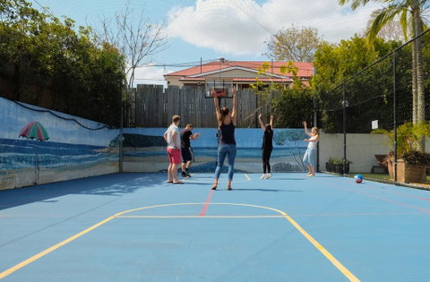 Brisbane Backpackers Resort - Holiday Adelaide 2