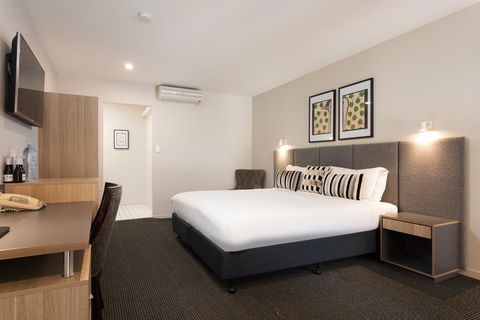 Brisbane International Virginia - Holiday Adelaide 1