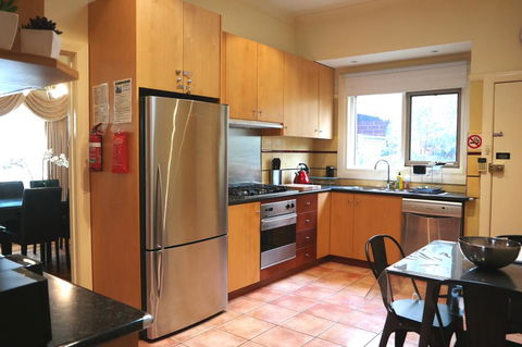 Brunswick Renaissance - Parking, Garden, Bath, Family - Holiday Adelaide 1