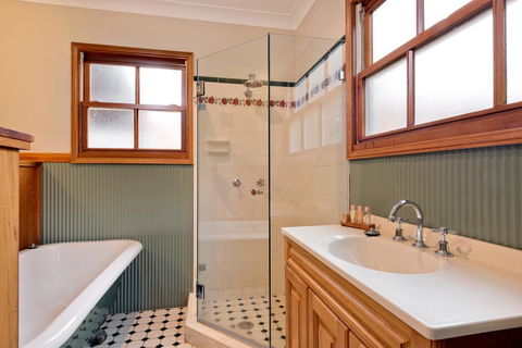 Bunyip Cottage - Holiday Adelaide 1