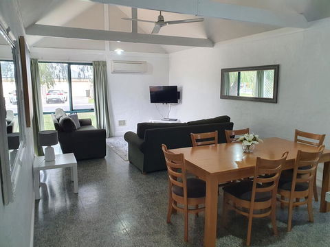Busselton Holiday Units - Holiday Adelaide 1