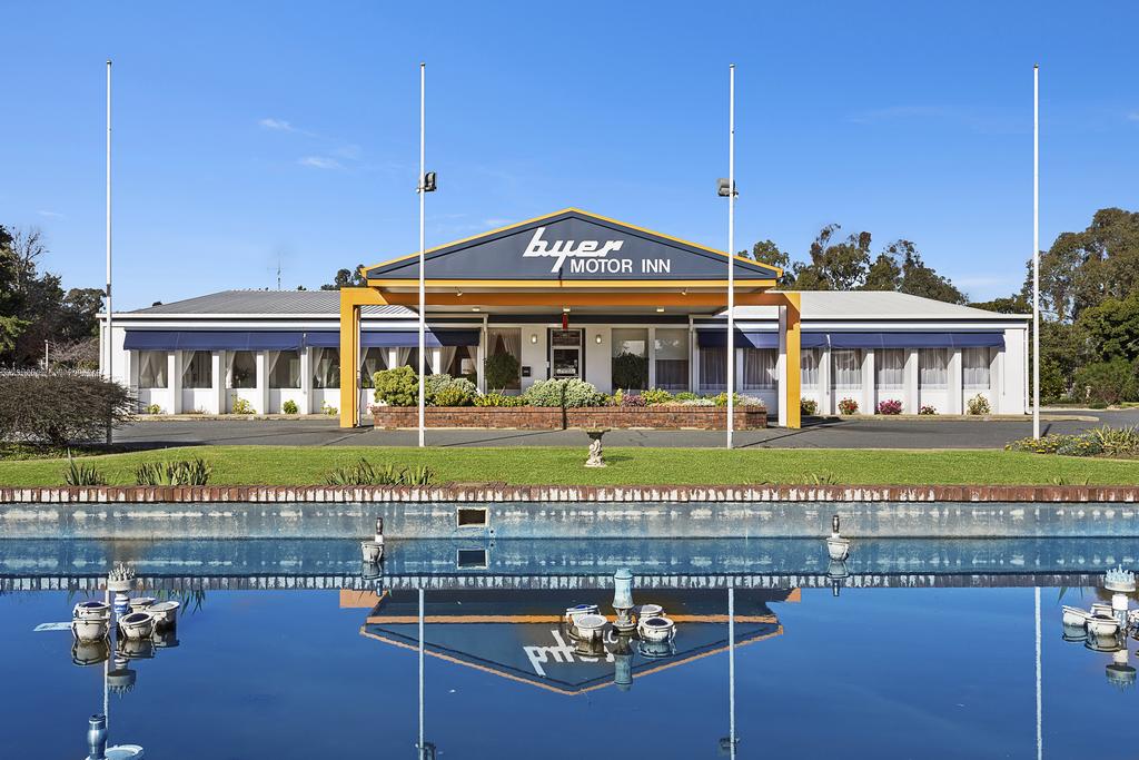 Holbrook NSW Holiday Adelaide