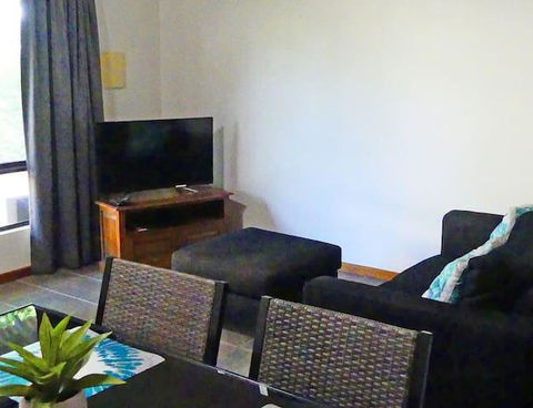 Cable Beach 1 Bed RESORT Apartment Private Wifi - Holiday Adelaide 1