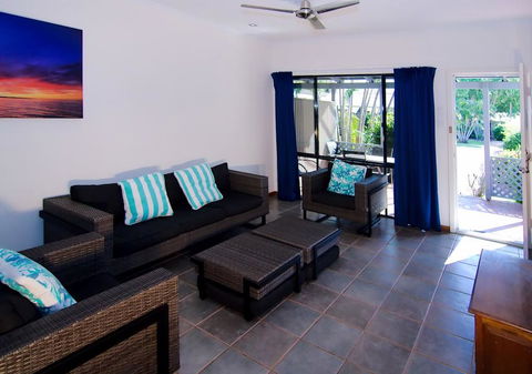 Cable Beach Apartments - Holiday Adelaide 3