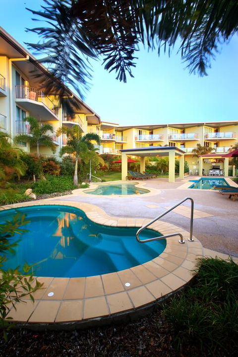 Caloundra Central Apartment Hotel - Holiday Adelaide 3