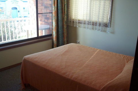 Calypso, Unit 1 - The Entrance, NSW - Holiday Adelaide 3