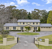Camelot - superbly proportioned and ideally located - Holiday Adelaide