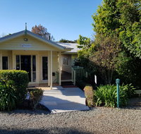 Camelot Cottages - Holiday Adelaide