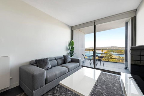 Canberra Luxury Apartment 5 - Holiday Adelaide 0