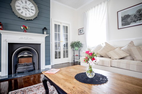 Canungra Cottages - Boutique Bed And Breakfast - Holiday Adelaide 3