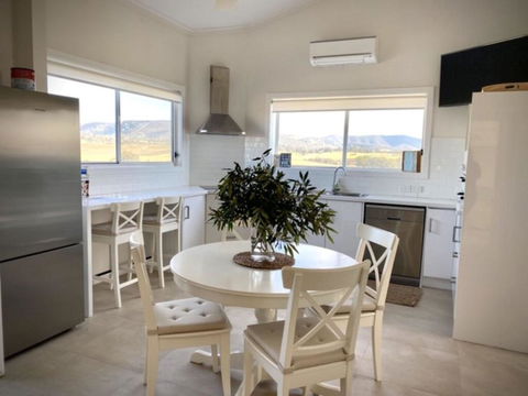 Capannone @ Mystery Hills - Holiday Adelaide 3