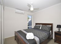 Book Middlemount Accommodation Vacations Holiday Adelaide Holiday Adelaide