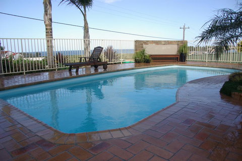 Captain's Quarters Bermagui - Holiday Adelaide 3