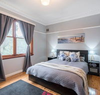 Carramar CozyHome 1minStation 5Bdrms1.5bathSleeps8 - Holiday Adelaide