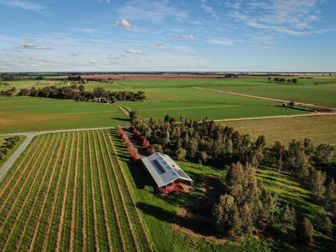 Carriages Spa Retreat - Holiday Adelaide 1