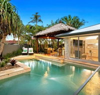 Carrothool 29 - 6 BDRM Canal Home with Pool - Holiday Adelaide