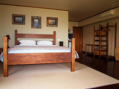 Castaways Apollo Bay - Holiday Adelaide 3
