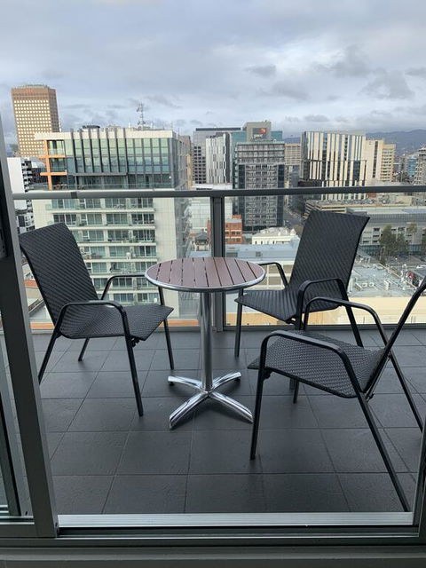 CBD Sky View Apartment - Holiday Adelaide 0