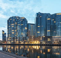 CBD Victoria Harbour Service Apartments - Holiday Adelaide