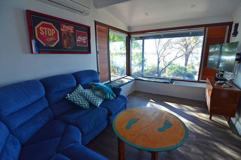 CDC-625 Beach House - Holiday Adelaide 2