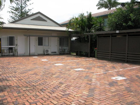 Central Motel Mooloolaba - Holiday Adelaide 2