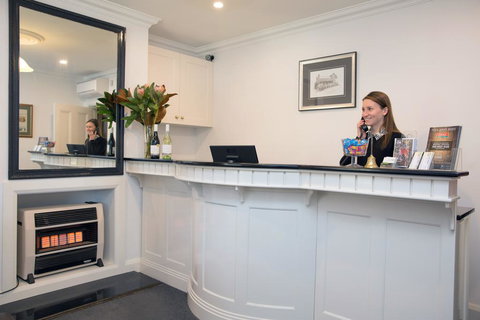 Centralpoint Motel - Holiday Adelaide 1