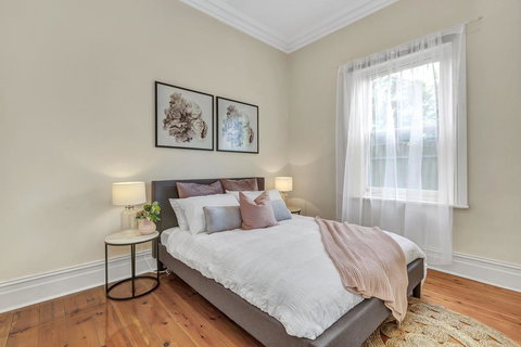 Character Home - Easy Tram To City - Holiday Adelaide 0