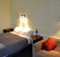 Charles Sturt Motor Inn - Holiday Adelaide