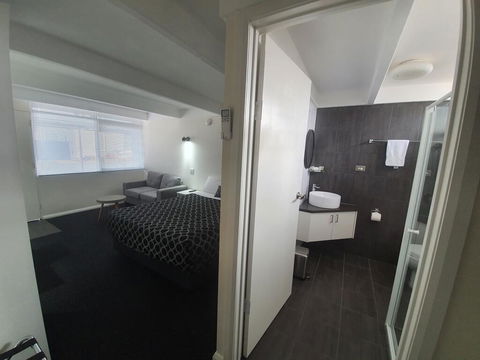 Charles Sturt Motor Inn - Holiday Adelaide 3