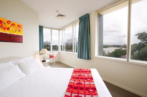Chasely Apartment Hotel - Holiday Adelaide 1